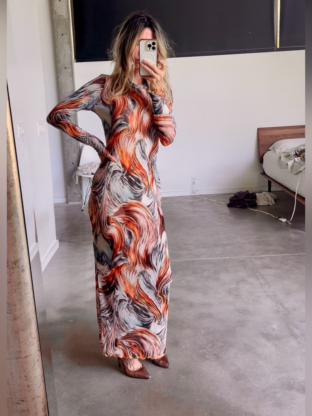 Beautiful semi-sheer mesh maxi dress - Picture 6 of 6